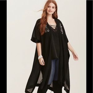 Embroidered Velvet Trim Kimono